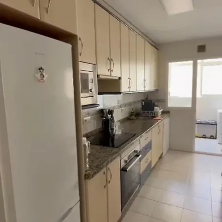 Piso Teatinos 马拉加