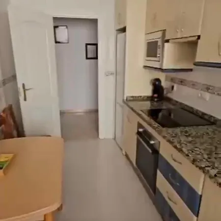 Piso Teatinos 公寓 马拉加
